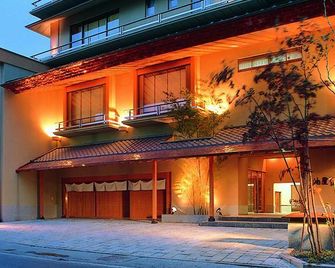 上諏訪温泉 油屋旅館 - 諏訪市 - 建物