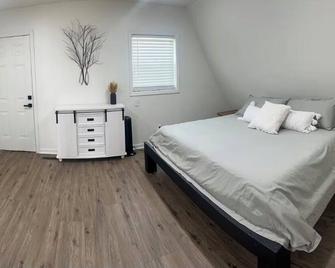 Charming A Frame house with WiFi in Union City - Union City - Slaapkamer