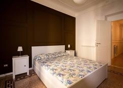 Italia121 - La Spezia - Bedroom