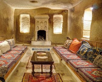 Gibos Cave Hotel - Urgup - Salónek