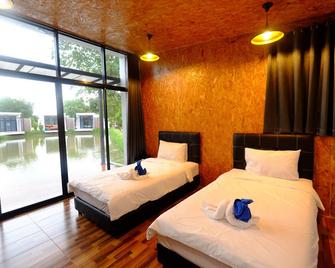 N&C Resort - Sawang Daen Din - Bedroom