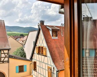 Hohlandsbourg, large duplex apartment with private car park - Eguisheim - Balcon