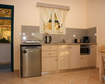 Elena Village - Masouri - Cocina