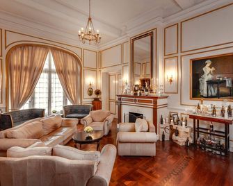 دالات بالاس هيريتج هوتيل - دا لات - غرفة معيشة