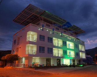 Hotel Oasys Blue - La Tulia - Edificio