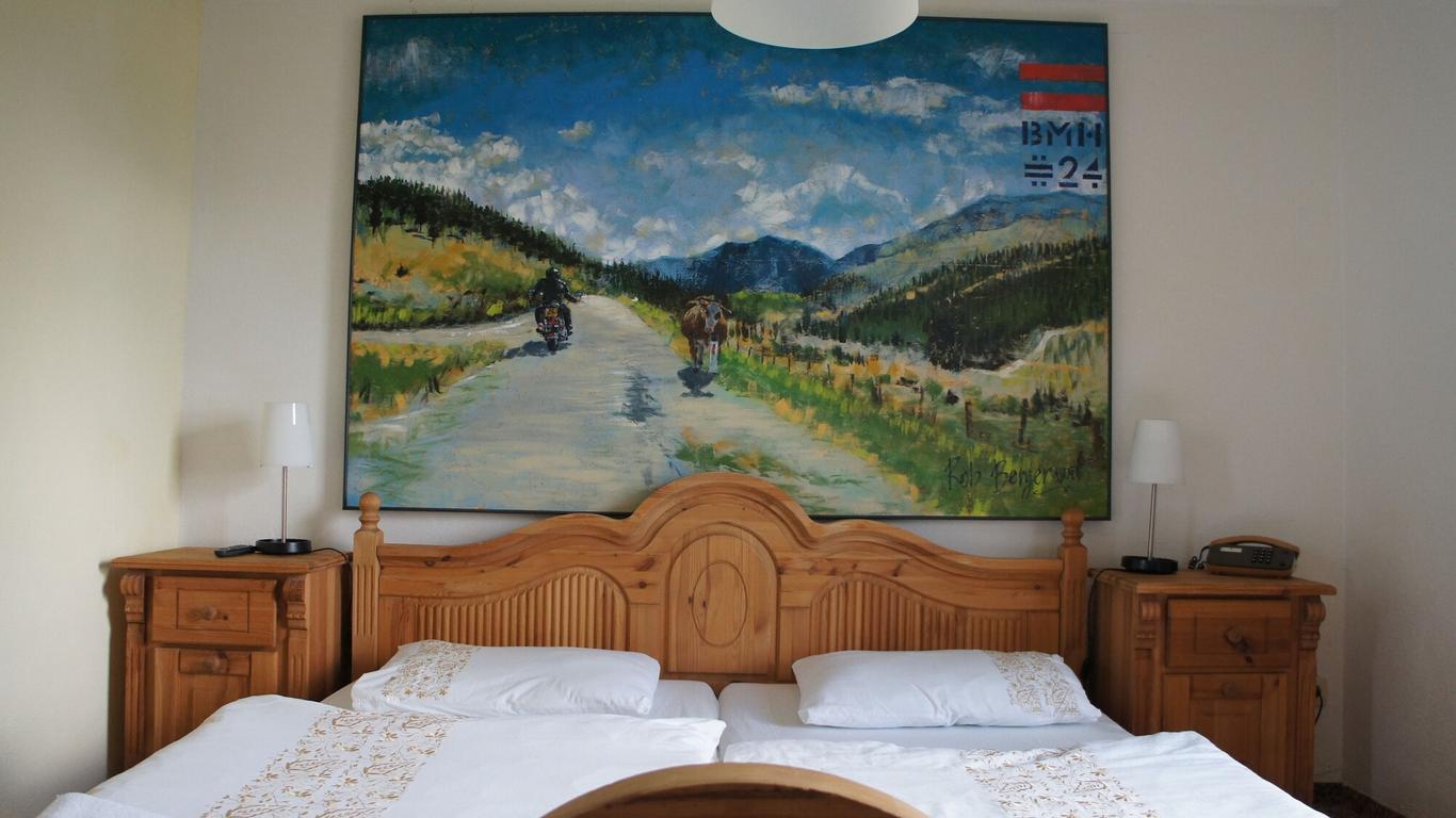 Blue Mountain Hotel