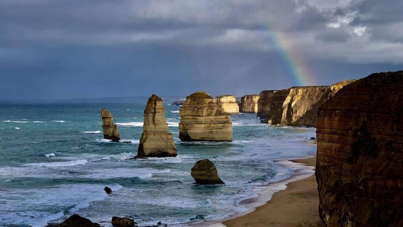 Twelve Apostles Motel & Country Retreat