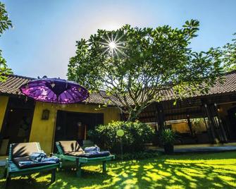 Villa Jeruk I 2 Bedrooms Umalas Canggu - North Kuta - Patio