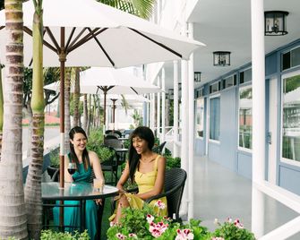 Bayside Hotel - Santa Monica