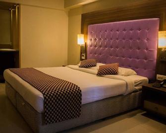 Hotel Corporate - Navi Mumbai - Bedroom