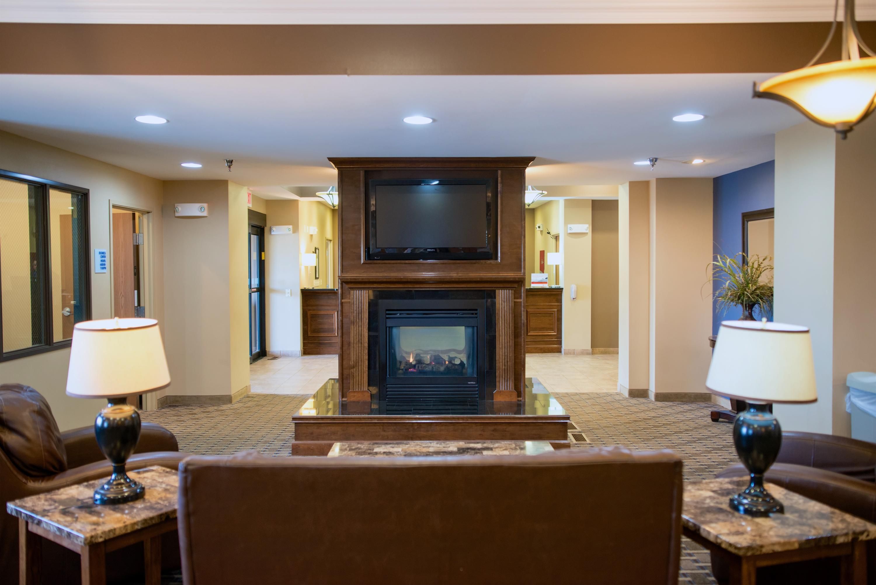 Holiday Inn Express Devils Lake By IHG - Devils Lake - Edificio