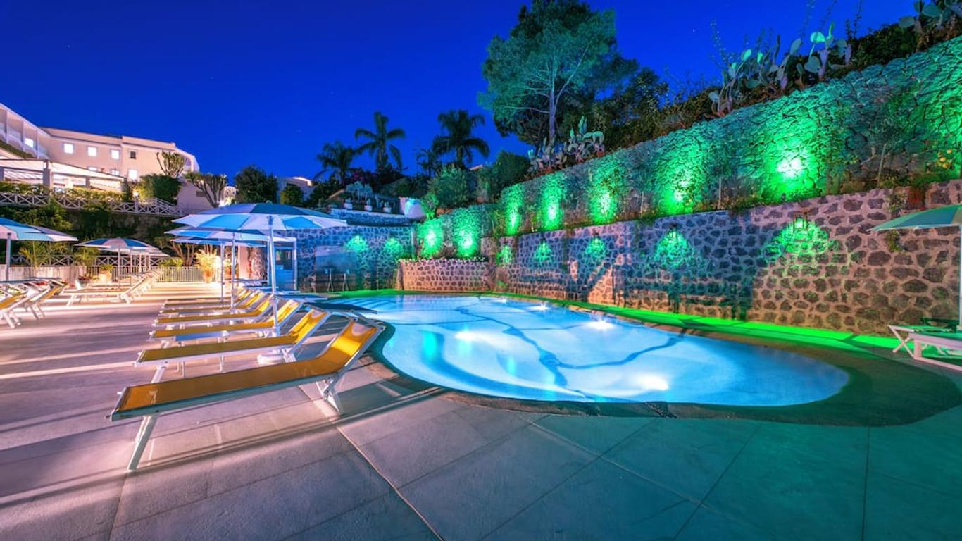 هيرميتيدج ريزورت آند ثيرمال سبا