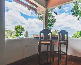 Lush Atitlan - San Marcos La Laguna - Balcón