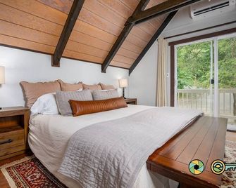 Pine Ridge Retreat - walk to ski slopes! - Mount Jackson - Habitación