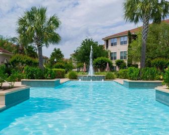 Elite & Luxurious Furnished Apartment By Kemah - Nassau Bay - Zwembad
