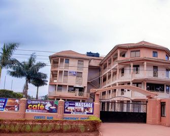Ubuntu Palace Hotel - Kampala - Bygning
