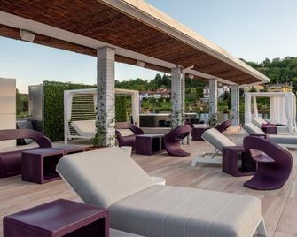 Hotel Le Palme Lago Maggiore Bike Friendly - Dormelletto - Außenansicht