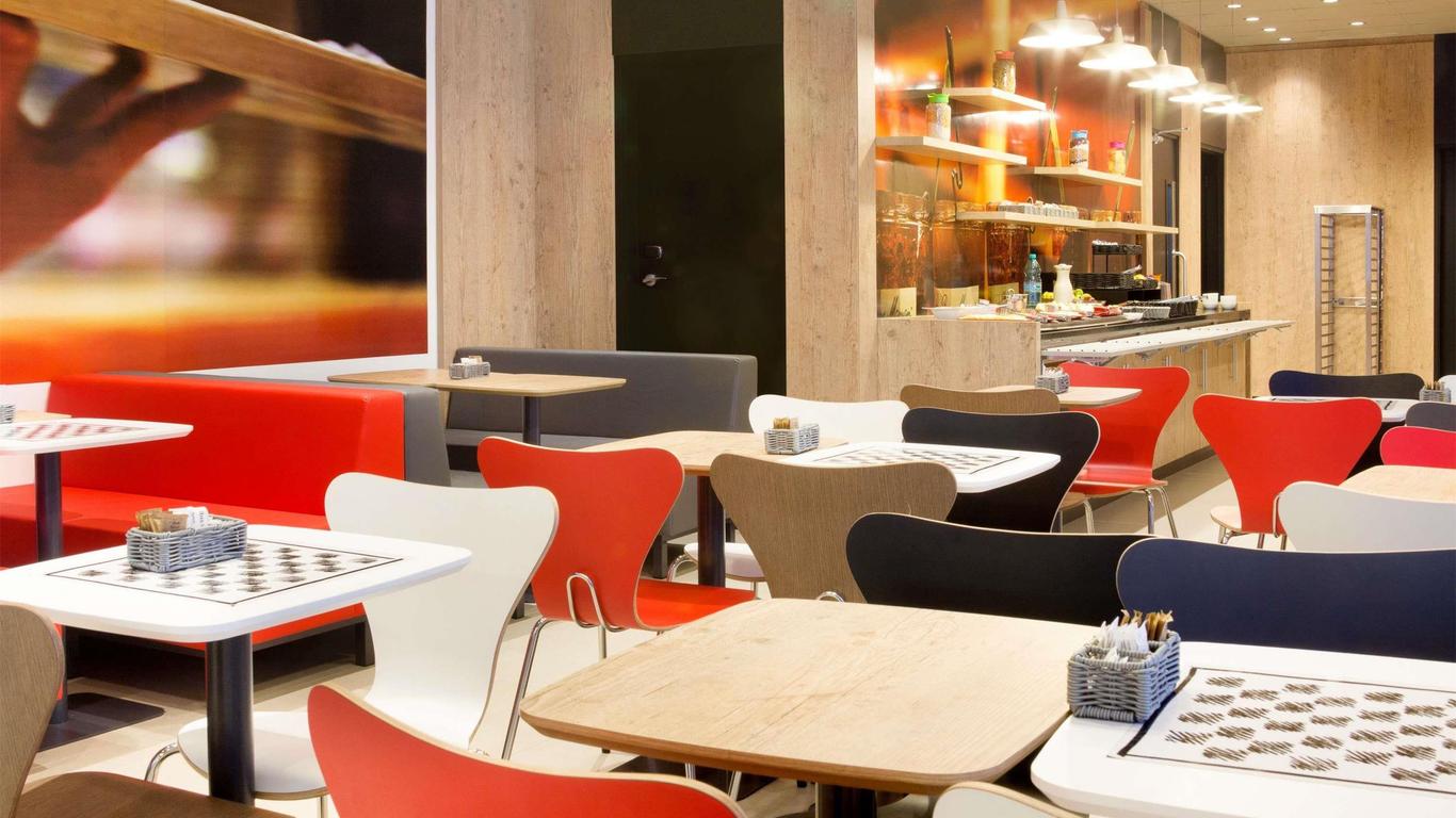 ibis Paranagua