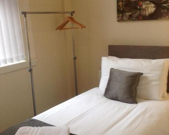 Marshfield Apartment - Goole - Bedroom