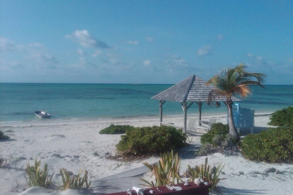 Private Beach House on Casuarina Bonefish Beach with Motorboat for Rent - Marsh Harbour - Strand