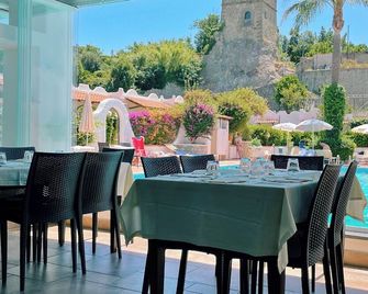 Hotel Lord Byron - Forio - Restaurante