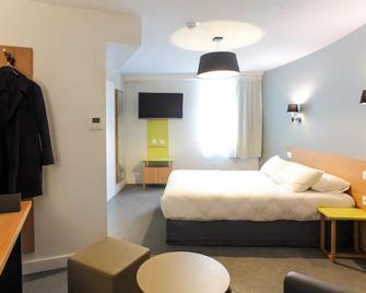 Hotel Reseda - Bagnolet - Bedroom