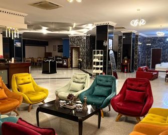 Airport Hotel Adana - Adana - Lounge