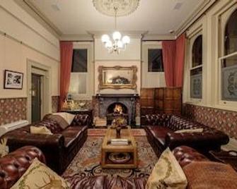 Old Bank Boutique Hotel - Mittagong - Лаунж