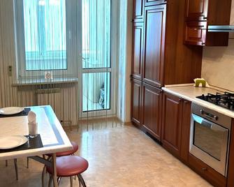 Paulmarie Apartments On Masherova 80 - Brześć - Kuchnia