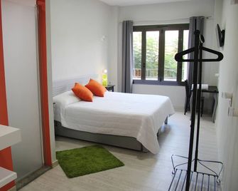 Bcnsporthostels - Barcelona - Bedroom
