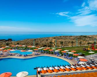 Aktea Beach Village - איה נאפה - בריכה