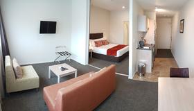 Ramada Suites Christchurch City - Christchurch - Sala de estar