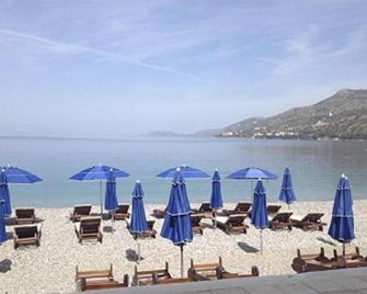 Paolo - Loutraki - Beach