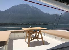 Floatinn Boat-Bnb - Genf - Balkon