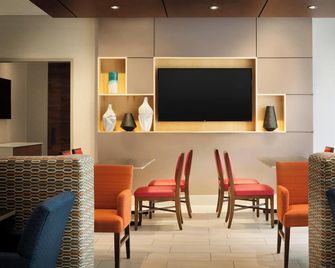 Holiday Inn Express & Suites Savannah W - Chatham Parkway By IHG - Savannah