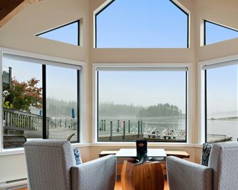 Sonora Resort - Owen Bay - Living room