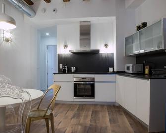 Primero A - 1 A - Apartamentos Almada - Plaza Del Pilar - Saragossa - Küche