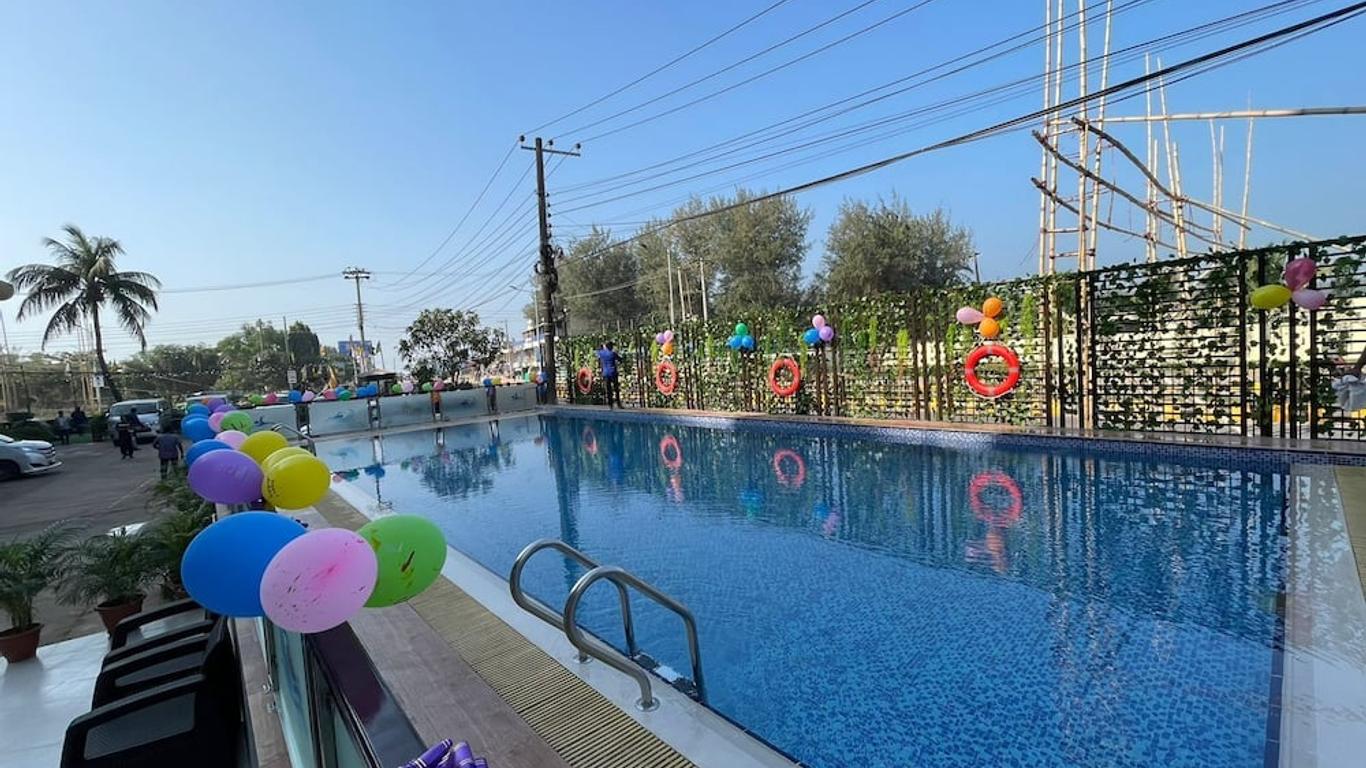 Hotel Kollol by J&Z Group