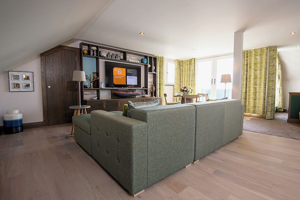 ذا ووترسايد هوتل