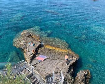 Mae apartment in Genoa Nervi near the sea - Genoa - Building