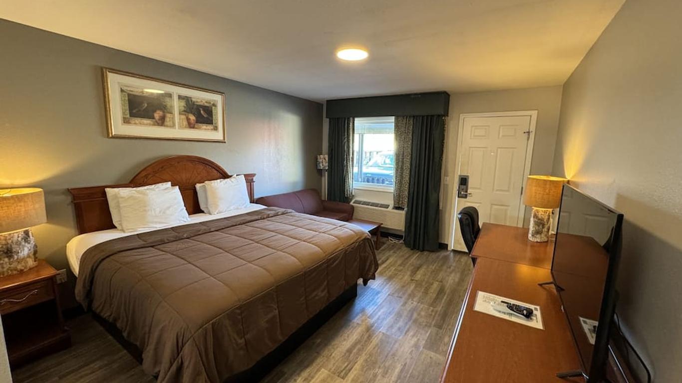 Ozark Inn & Suites