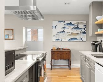 Howard Hotel - Hudson - Kitchen