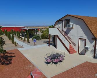 K7 Bed And Breakfast - Pahrump - Building