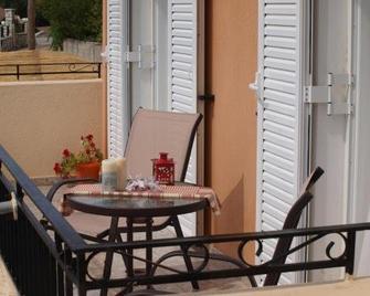 Aristotelis Apartments - Razata - Balcony