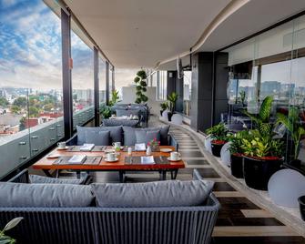 Hs Hotsson Hotel Cdmx Condesa Sur - Ciudad de México - Balcón