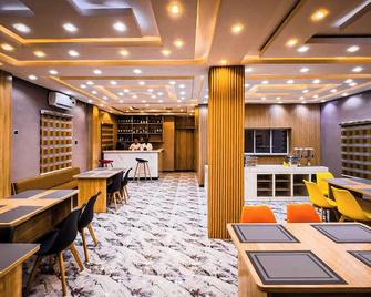 Riu Hyatt Hotel And Suites - Lagos - Restaurant