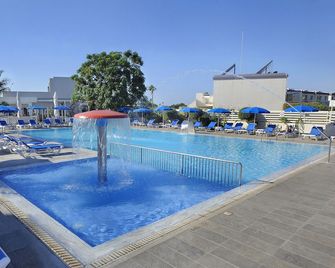 Euronapa Hotel Apartments - איה נאפה - בריכה