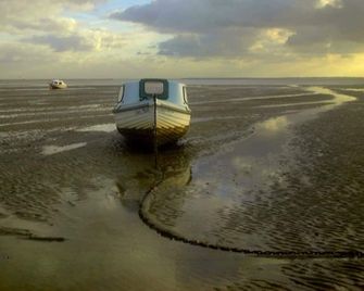 Esplanade Hotel - Clacton On Sea (Beachfront Hotel) by OYO - Clacton-on-Sea