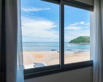 إيزيل هوتل نوس ي بٕ - نوسي بي - شرفة