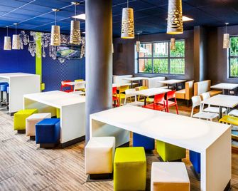 ibis budget Manchester Salford Quays - Salford - Restaurant